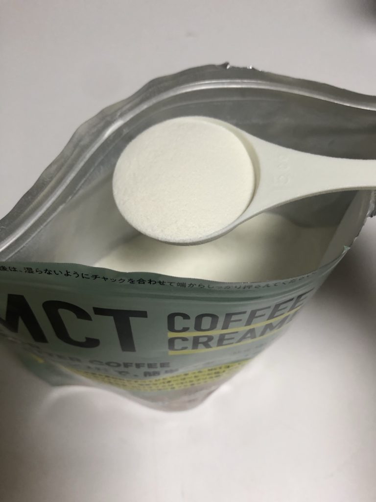 仙台勝山館 MCTコーヒークリーマー165g の中身、粉末　の画像